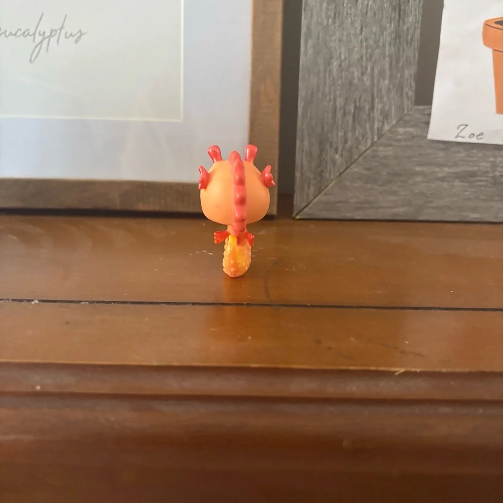 hasbro littlest pet shop orange seahorse #315